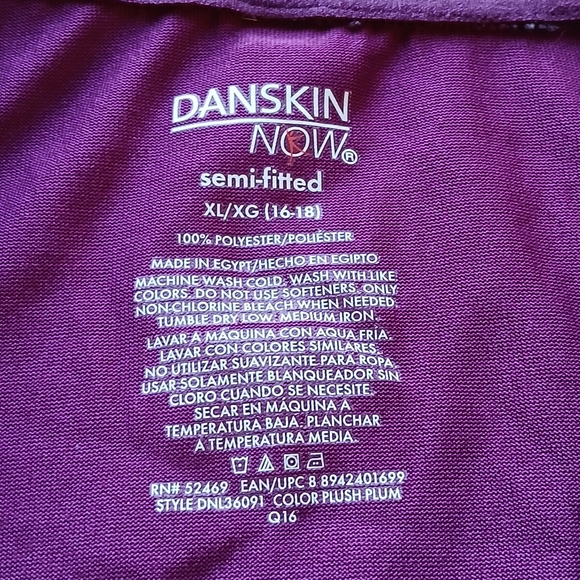 Danskin Now Women's  Size XL Plum Long Sleeve Front Zipper Top - Picture 2 of 5